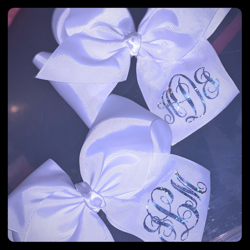 Custom made monogram bows!!
